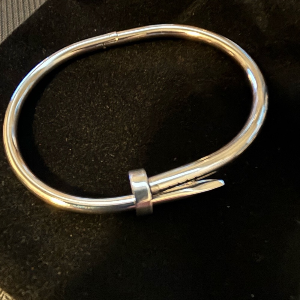 Nail bangle bracelet - Picture 1 of 2